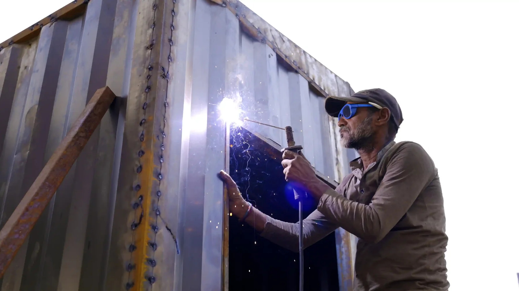 CabinWala container home step 3: Container Fabrication
