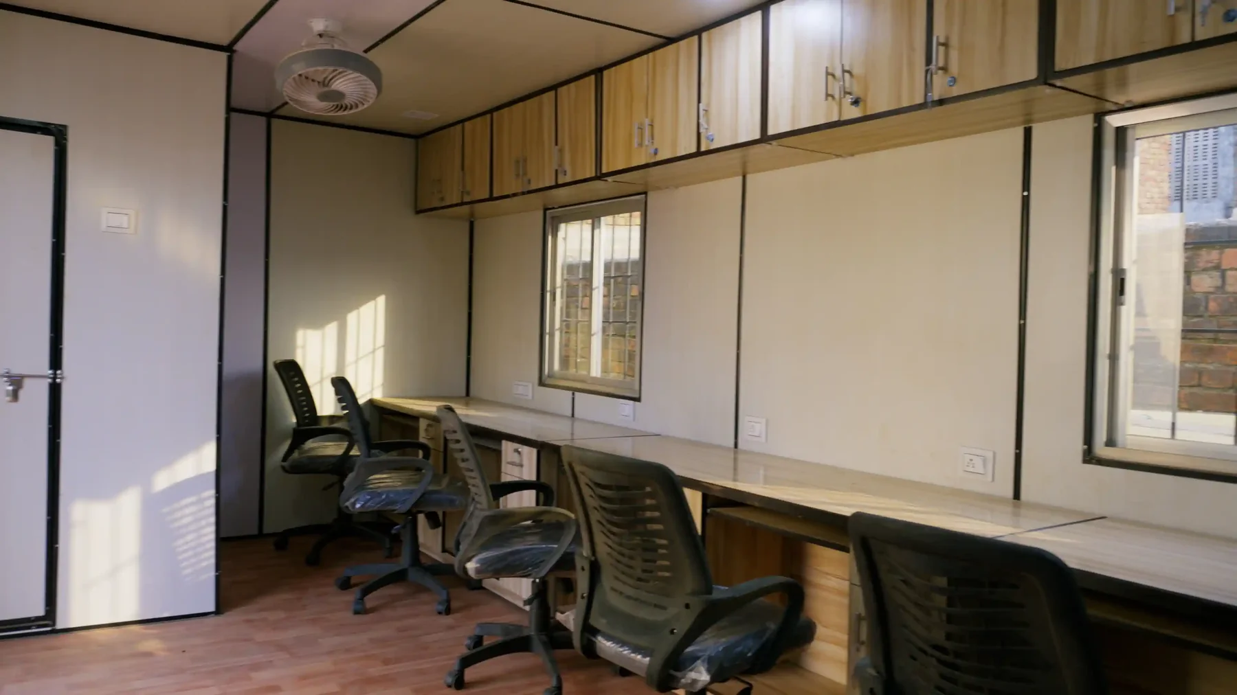Portable office cabin by CabinWala — view 3